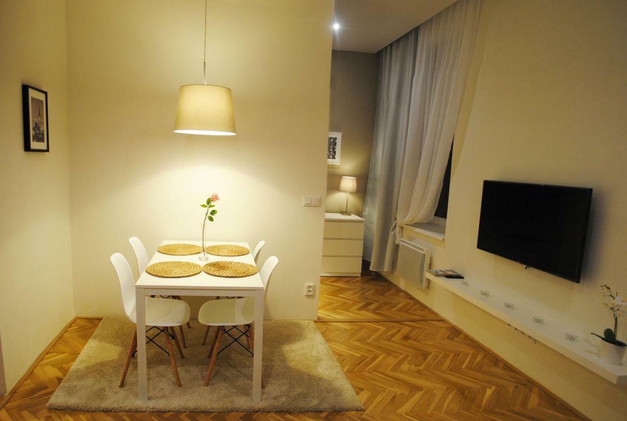 Apartments Centre In Style Olomouc Buitenkant foto