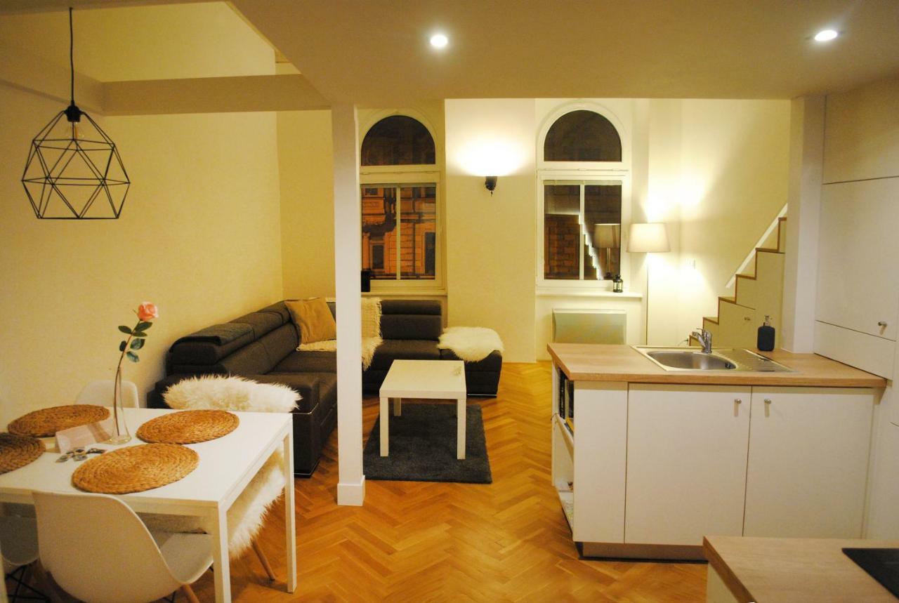 Apartments Centre In Style Olomouc Buitenkant foto